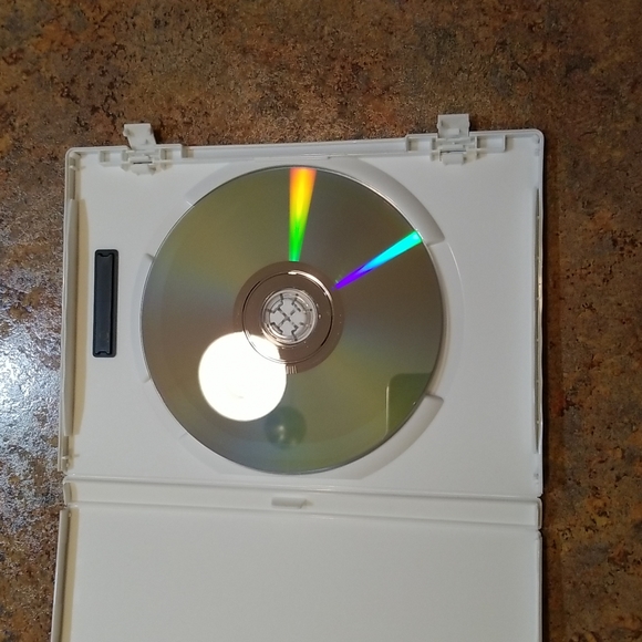 Shrek the halls movie DVD, EUC - Picture 3 of 3